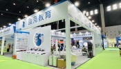 桁架展位如何設(shè)計(jì)能使展臺(tái)內(nèi)部的布局不顯單調(diào)