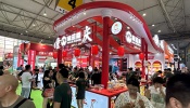 餐飲類展臺(tái)配色如何吸引人突出品牌特色